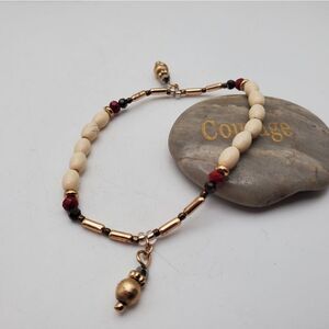 Arabian jingle olive cream beaded bracelet world jewelry B1016‎